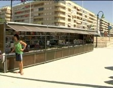 Imagen de Abren Las Biblioplayas En La Mata, Los Locos, El Cura Y Los Náufragos