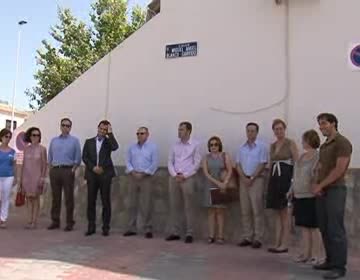 Imagen de Torrevieja rinde homenaje a Miguel Angel Blanco en el XV aniversario de su asesinato