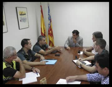 Imagen de Guardia Civil y Policía local aúnan esfuerzos en materia de seguridad en Torrevieja