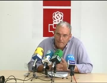 Imagen de El PSOE acusa al PP de ser ambiguo ante la posibilidad de reducir plantilla