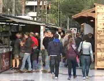 Imagen de La XVII Feria del Libro ya está abierta en el Paseo de la Libertad hasta el día 4 de abril