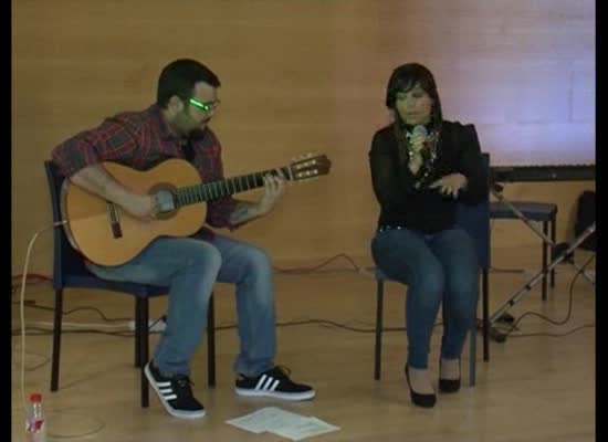 Imagen de La cantante Shani Ormiston ofreció un concierto a beneficio de Filipinas en el hospital