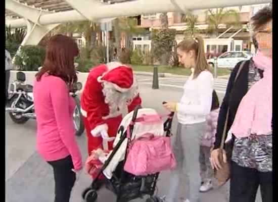 Imagen de Torrevieja abierta en Navidad presentó un desfile canino y actividades de Divershopping