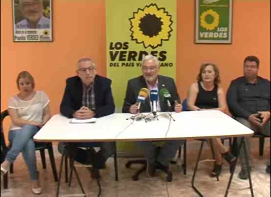 Imagen de Los Verdes continúa su campaña con visitas a las distintas urbanizaciones y barrios