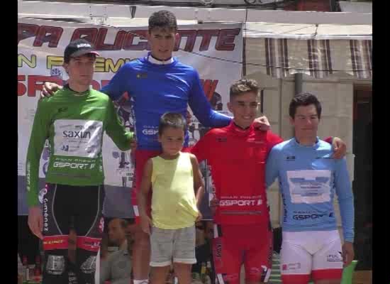 Imagen de El torrevejense Manuel Peñalver, a un paso de hacerse con la Copa Alicante de Ciclismo