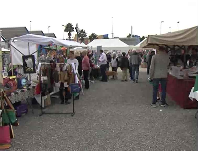 Imagen de Más de 88 stand de comercios propiciaron el éxito de la 1ª Feria de Adopción de Animales