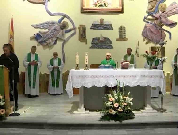 Imagen de El Obispo Jesús Murgui realizó una visita pastoral a la parroquia de La Mata