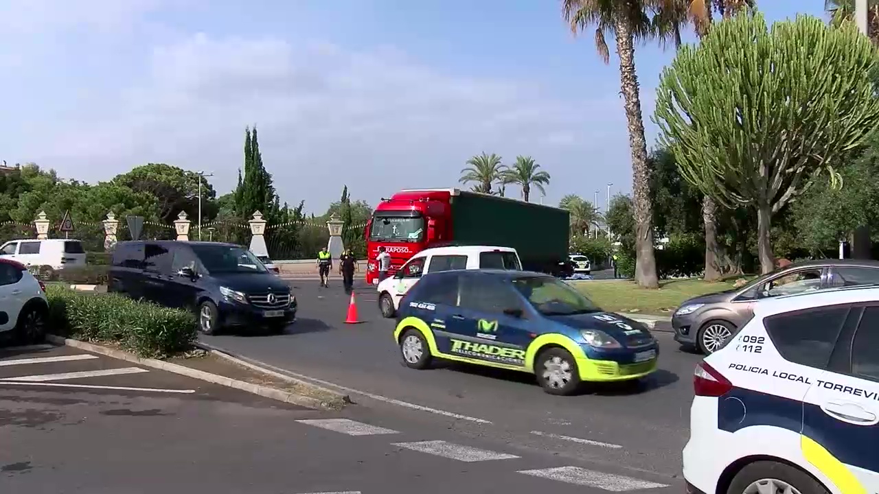 Imagen de Muere una mujer atropellada por un camión mientras cruzaba un paso de peatones en Torrevieja