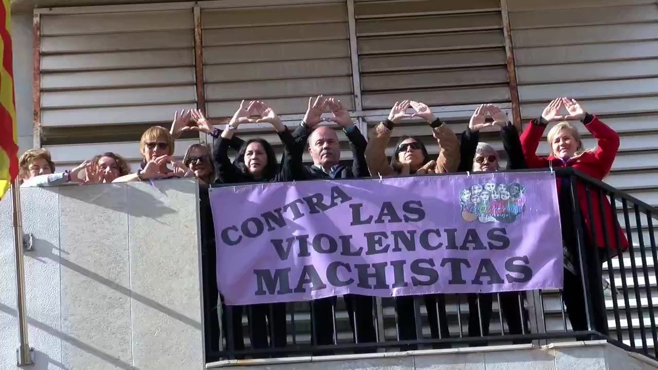 Imagen de La sociedad torrevejense en contra de las violencias machistas