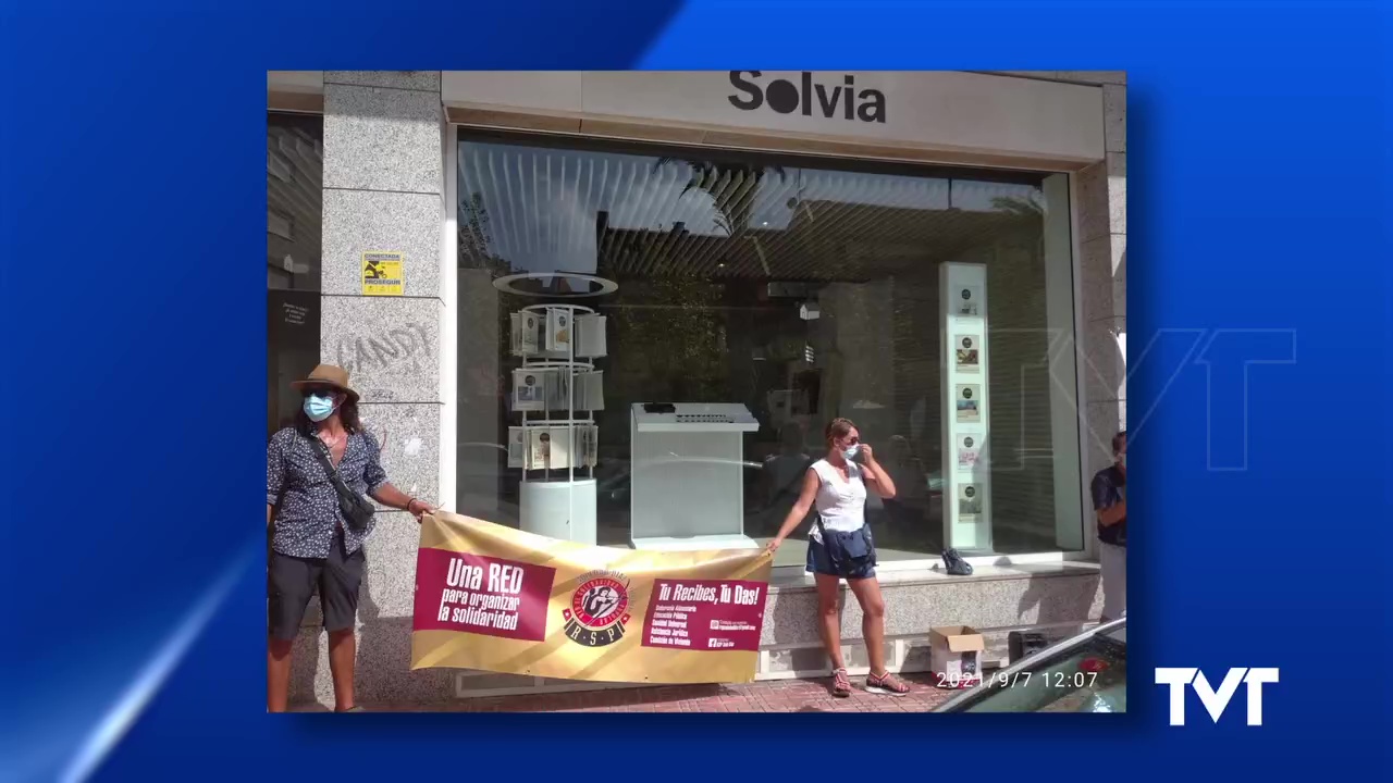 Imagen de Dos meses intentando frenar el desahucio a una familia con tres niñas menores