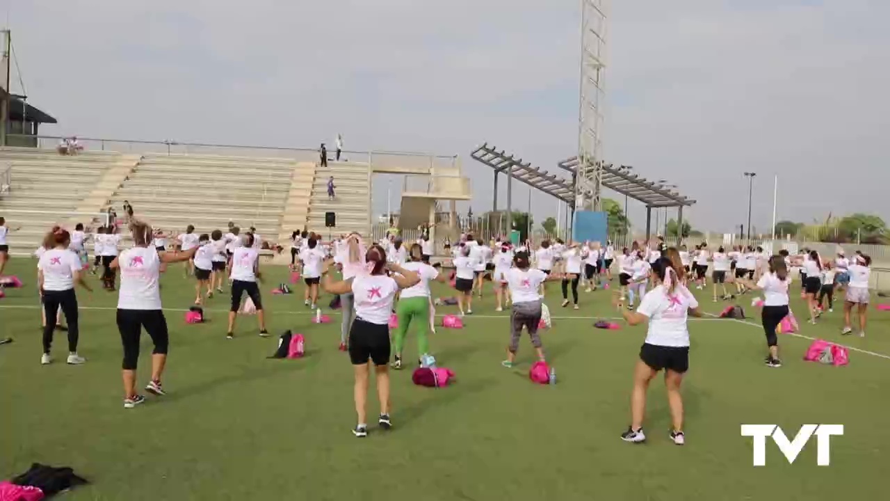 Imagen de Bailando al ritmo de zumba por una buena causa