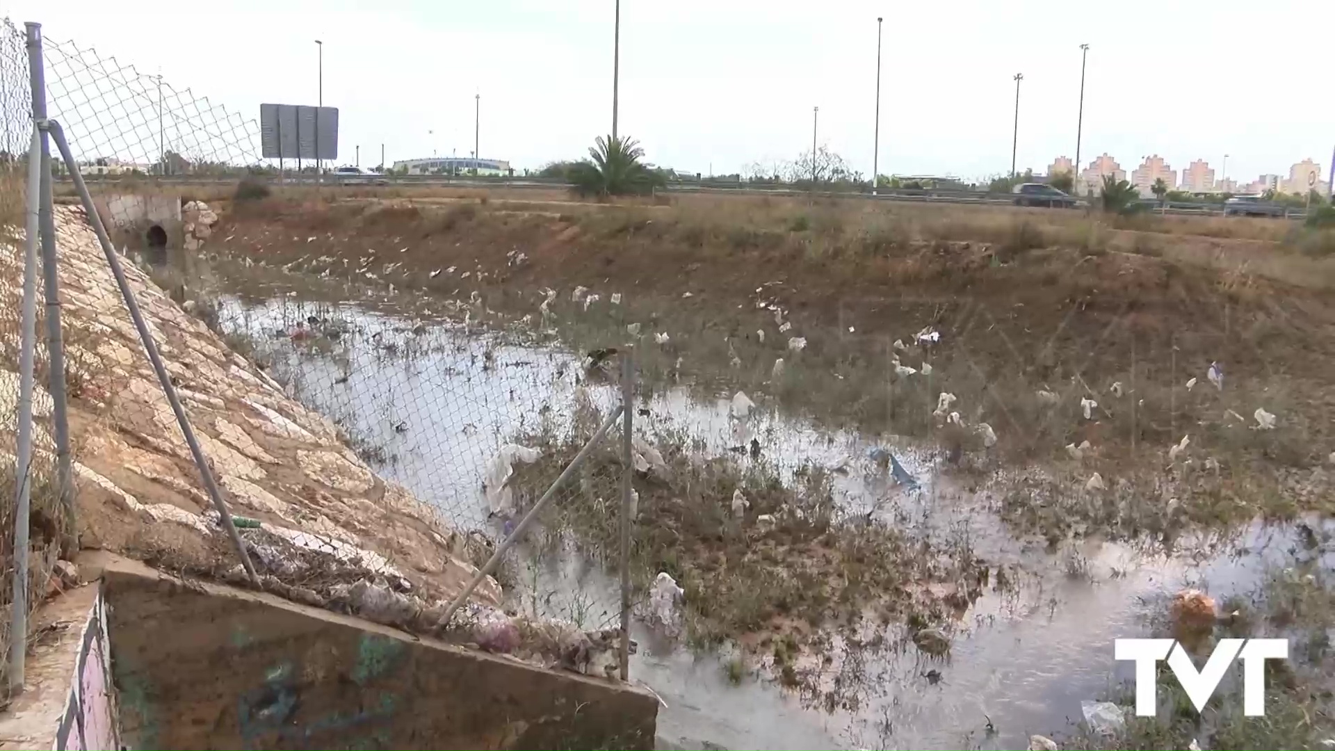 Imagen de El Ministerio autoriza ampliar la balsa de laminación junto a la N 332 en urbanización Doña Inés