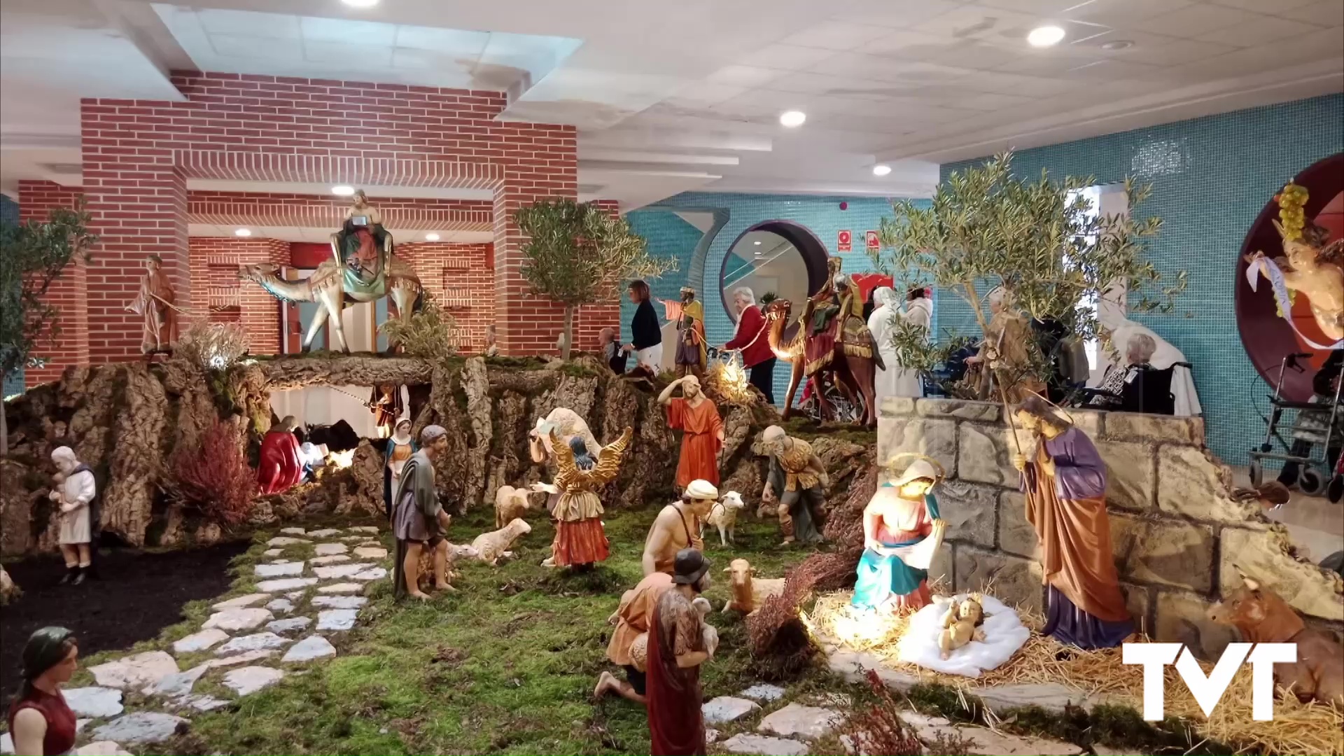 Imagen de El colegio «La Purísima» da comienzo a los actos navideños con la inauguración del Belén 