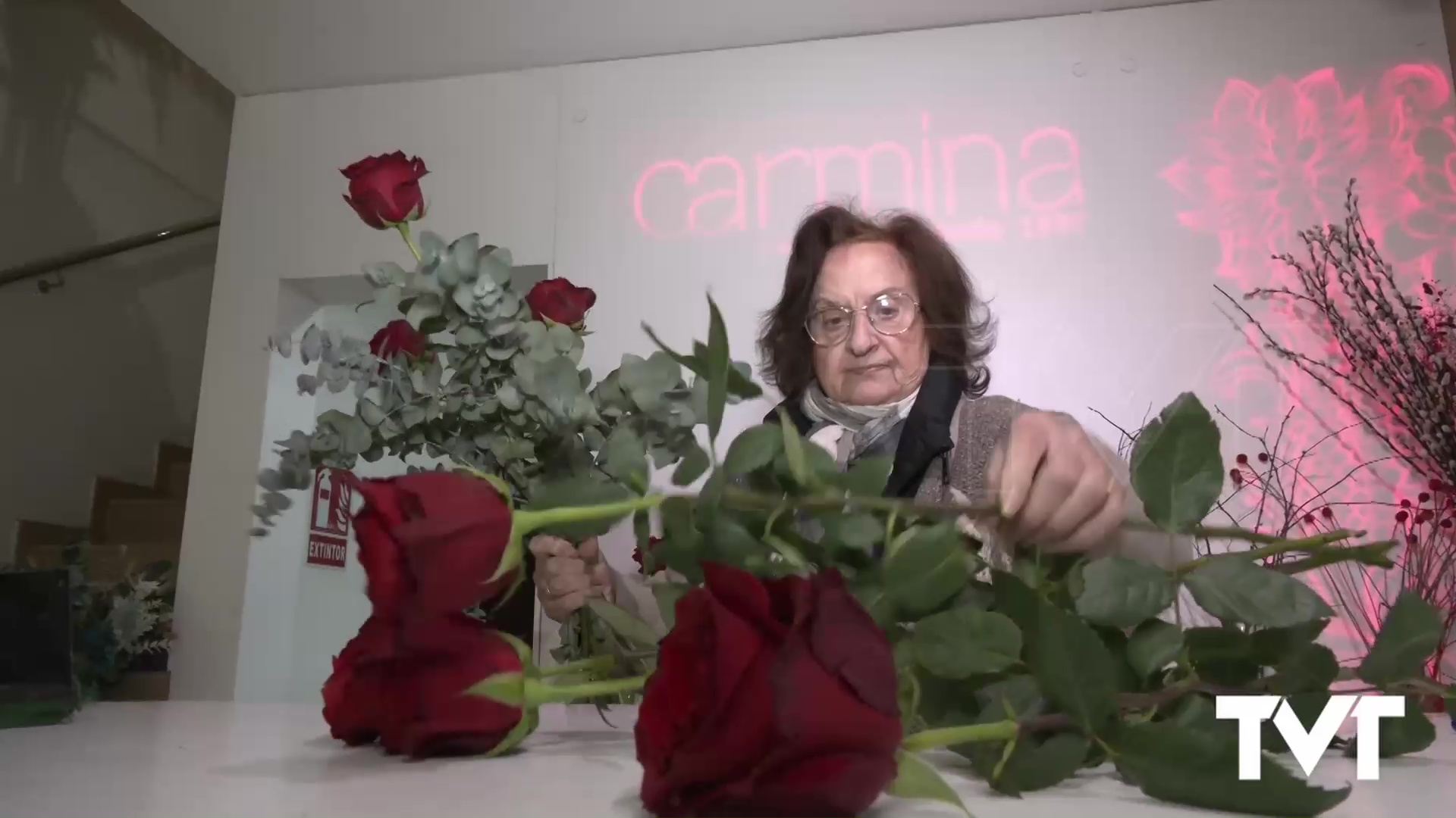 Imagen de Josefa Carmona Melgarejo, de Floristería Carmina, galardonada con el premio «Mujer 2024» 