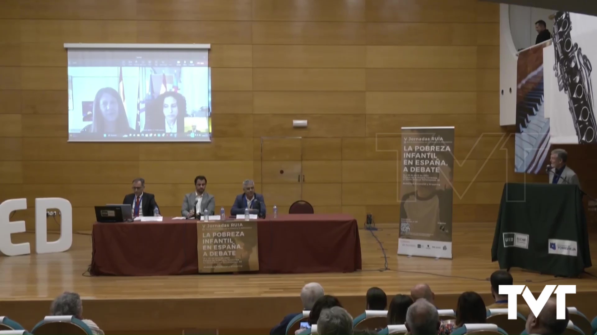 Imagen de La pobreza infantil en España a debate en Torrevieja 