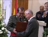 Imagen de El General Grau Vegara Nombrado Caballero De San Cristobal 2008