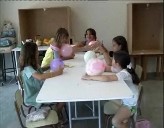 Imagen de 30 Niños/As De Entre 6 Y 12 Años Participan En El Taller De Arte Infantil De Torrevieja