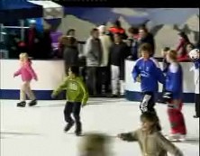 Imagen de Inaugurada La Pista De Hielo Sintético En Las Eras De La Sal De Torrevieja