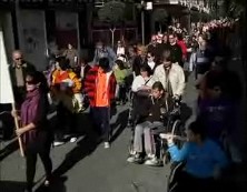 Imagen de Apanee Recorrió Las Callles De Torrevieja Acompañado Por Cornetas Y Tambores