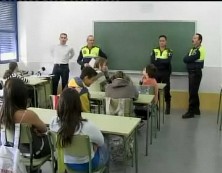 Imagen de La Policia Local Inicia Las Charlas Dirigidas A Alumnos De 2º Curso De La E.S.O.