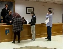 Imagen de El Ayuntamiento De Torrevieja Entrega 430 Ayudas Municipales Del Bonoguardería