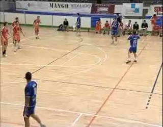 Imagen de Merecida Y Ajustada Victoria Del Bm. Torrevieja, 27 Ante El Cai Aragón , 26