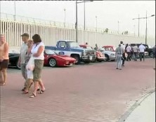 Imagen de Coches De Epoca Y De Vanguardia En La Primera Noche Del Coche De Marina Salinas