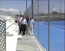 Imagen de El Alcalde De Torrevieja Inauguró La Zona De Raqueta De La Ciudad Deportiva