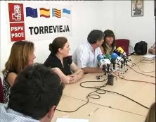 Imagen de Ana Barceló Registra Documento En Torrevieja Dirigido A La Secretaria Del Ayuntamiento