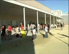 Imagen de Los Alumnos De Infantil Y Primaria De Torrevieja Dan La Bienvenida A Las Aulas