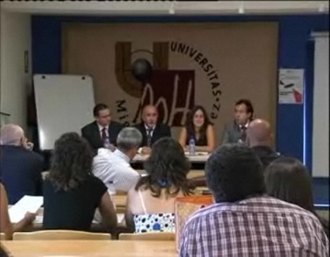 Imagen de Monica Ortega Clausuró El Curso De La Umh Los Desafios De La Inmigracion Hoy