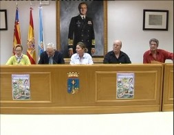 Imagen de La Asociación Virgen Del Rocio Presenta La Gala Torrevieja Y Sus Artistas