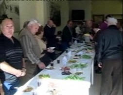Imagen de La Casa De La Tercera Edad De San Pascual Sirvió Un Almuerzo Campero A Socios Y Amigos
