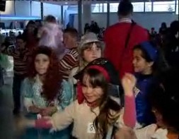 Imagen de Cerca De 170 Niños Participan En El Baile Infantil De Carnaval