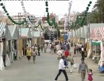 Imagen de La Feria De Mayo Prepara Durante La Mañana En Embrujo Que Seduce Por Las Noches