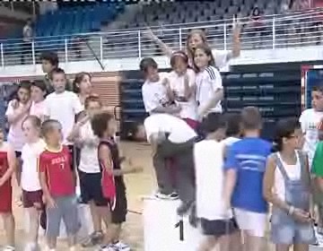 Imagen de Clausurada La 19 Olimpiada Escolar Con La Entrega De Medallas Y Trofeos