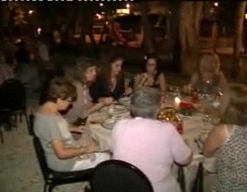 Imagen de La Cofradia De La Flagelación Organiza La Iii Cena Benéfica En El Jardín De Doña Sinforosa