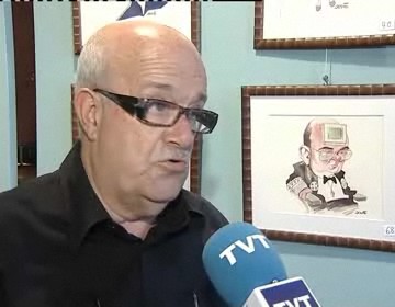 Imagen de Alfonso Ortuño Expone En El Casino De Torrevieja Un Total De 100 Obras De Personajes Conocidos