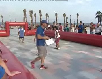 Imagen de Una Veintena De Jóvenes Toman Parte En El Torneo De Fútbol Sala 3X3 De La Mata