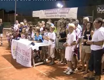 Imagen de Cynthia Del Rey Y Manuel Sala Ganadores Absolutos Del Xvi Torneo De Tenis