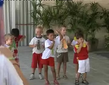 Imagen de Clausurada La Escuela De Verano Del Cp Ciudad Del Mar Con Un Espectaculo Circense