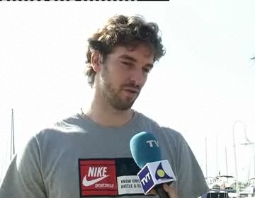 Imagen de Pau Gasol apadrina la embarcación con la que Jesús Rogel irá al campeonato del mundo