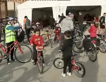 Imagen de El Bisiquión dio la orden de salida a la XV Carrera Ciclista Fiestas Patronales