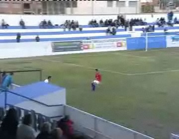 Imagen de El FC Torrevieja empato a cero contra el Barrio de Cristo, colista del grupo.