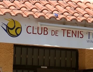 Imagen de Los equipos infantil, junior y absoluto en la final del campeonato de tenis de la comunidad valenciana