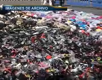 Imagen de Policía local y guardia civil incautan cientos de productos falsificados en paseos de Torrevieja