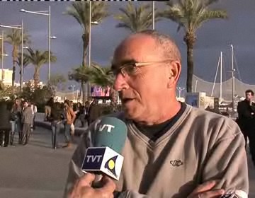 Imagen de Los juegos deportivos escolares rindieron homenaje al balonmano en la pista del R.C.N.T.