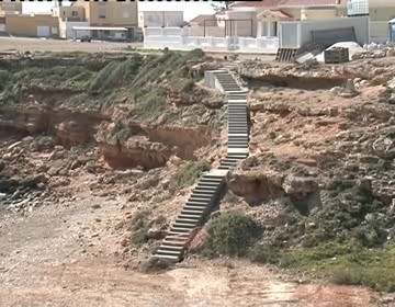 Imagen de Costas ejecuta acceso peatonal en cala de la Zorra de Torrevieja