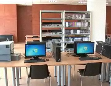 Imagen de El alcalde de Torrevieja, Eduardo Dolón, inauguró la biblioteca del barrio Acequión