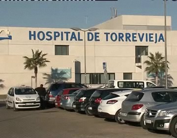 Imagen de El Hospital de Torrevieja y la Fundación Antena 3 celebraron el Día del Libro